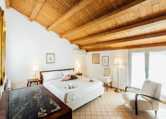 In Centro Residenza - & Васто